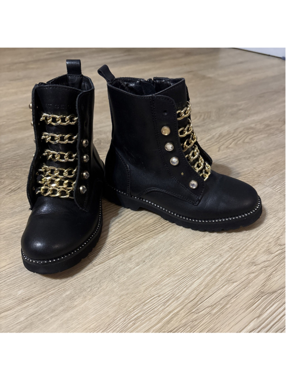 Kurt Geiger London Kids Black Leather Combat Boots Gold Chain 13M (1185)